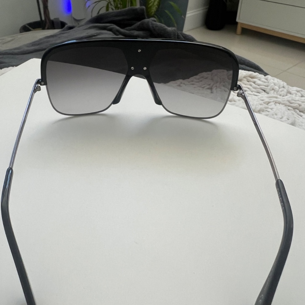 Gucci sunglasses - Picture 3 of 4